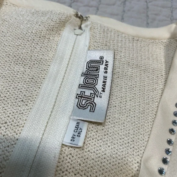 St. John By Marie Gray Knit Cream Cardigan Women’s Size 6 - Picture 2 of 10